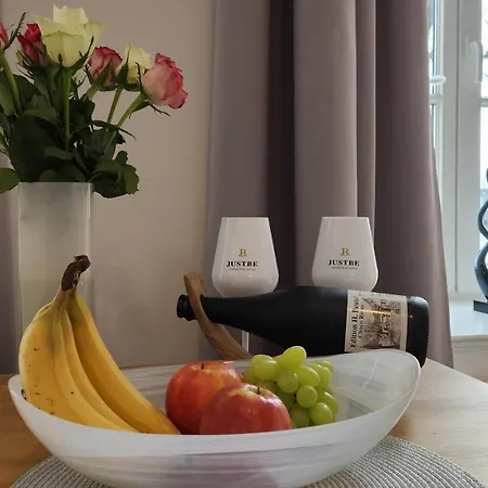 Ferienapartment Alexandrine Direkt Am Pfaffenteich Mit Eigenem Parkplatz